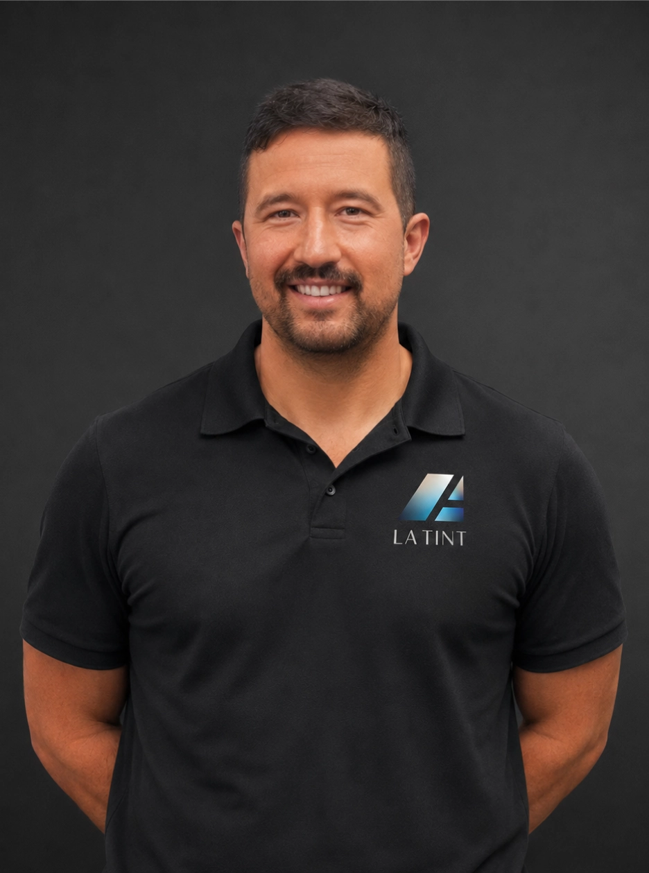la tint luke addis portrait webp